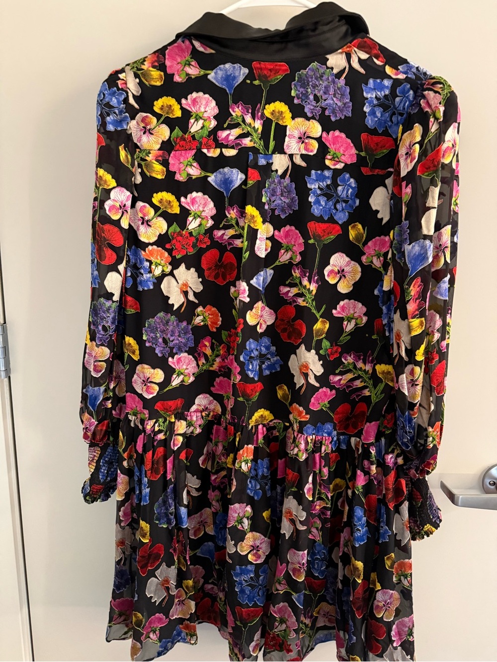 alice + olivia Black Floral Shirt Dress - Picture 5 of 8